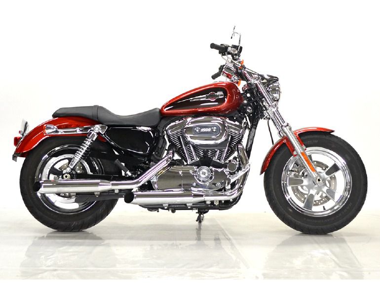 2013 Harley-Davidson Sportster XL1200C 