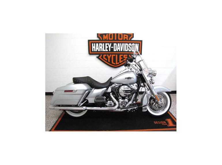 2014 Harley-Davidson Road King - FLHR Touring 