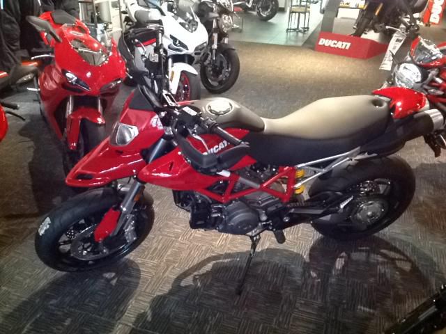 2012 Ducati Hypermotard 796 Sportbike 