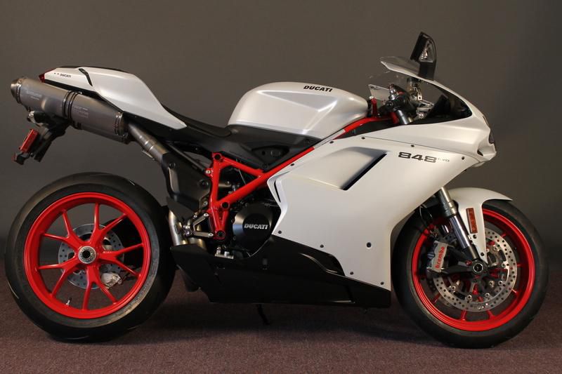 2013 Ducati Superbike 848 Evo Sportbike 