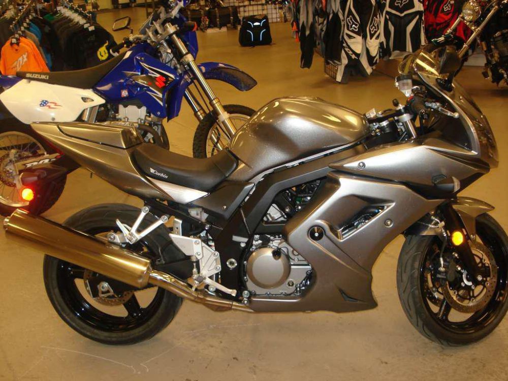 2009 Suzuki SV650SF Sportbike 