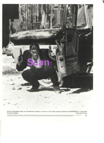 Antonio banderas as mariachi desperado mexican druglord original press photo #1