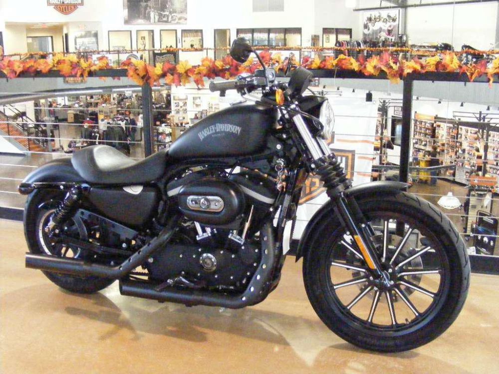 2012 Harley-Davidson XL883N Sportster Iron 883 Cruiser 