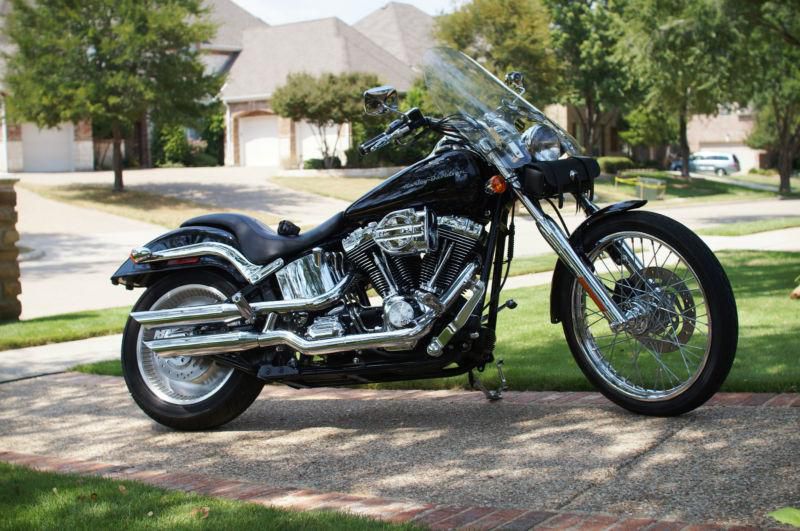2001 harley softail deuce, showroom quality low-low miles, lots of chrome