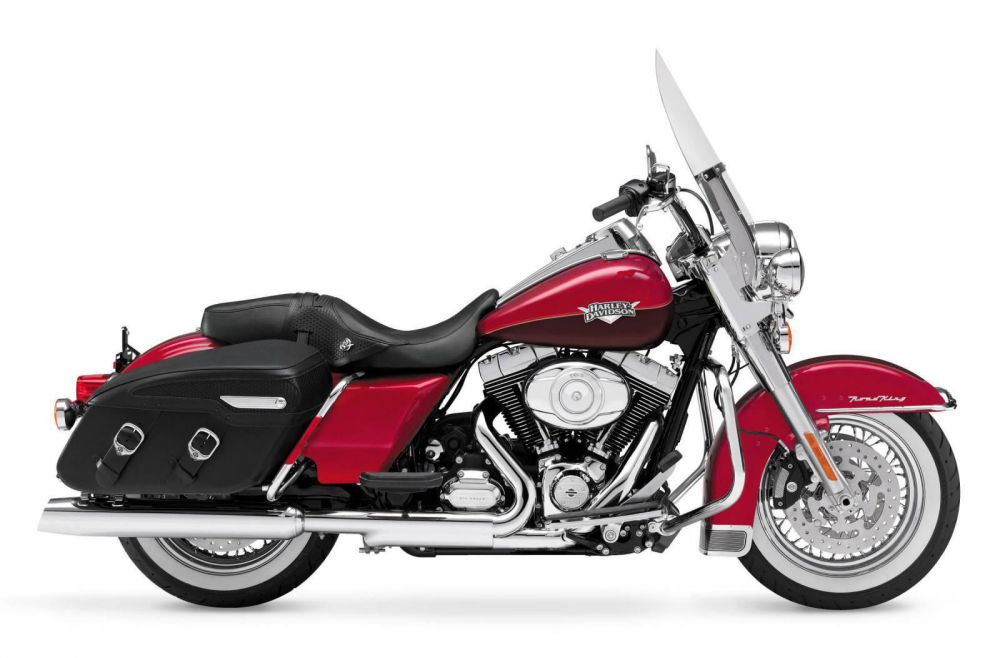 2013 Harley-Davidson FLHRC Road King® Classic - Two-Tone Option Cruiser 