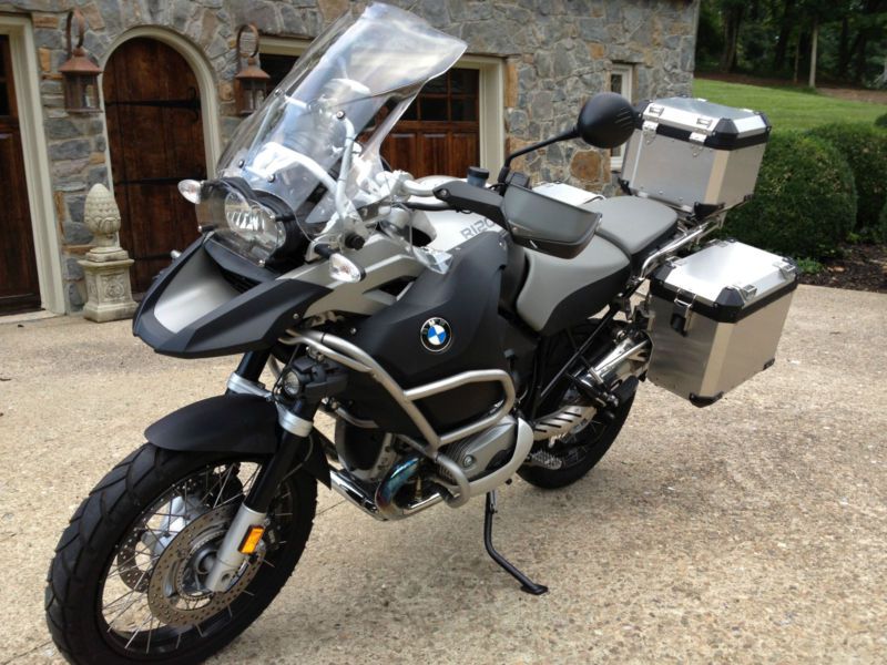 2008 BMW R 1200 GS Adventure - Like new! Loaded with Accessories