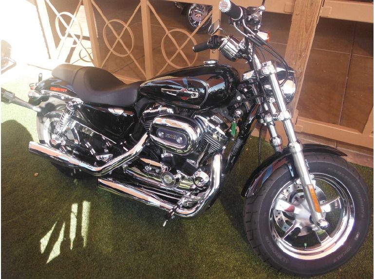 2013 Harley-Davidson XL1200C - 1200 Custom 