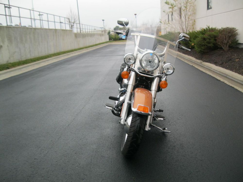2008 Harley-Davidson Heritage Softail Classic FLSTC Sportbike 