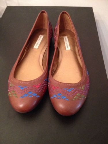 CYNTHIA VINCENT BOHO NEW $359 EMBROIDERED LEATHER BALLET FLATS SEQUOIA&#034; Sz 8