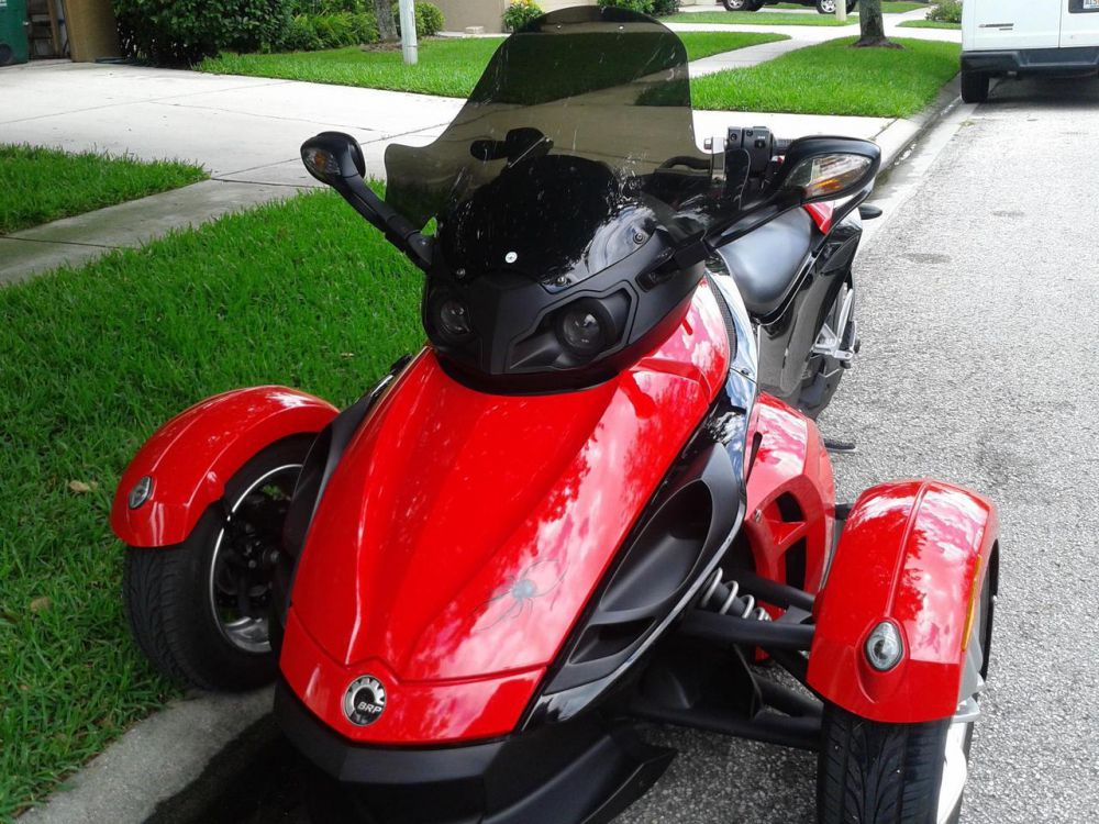 2009 Can-Am Spyder RS SE5 Sportbike 