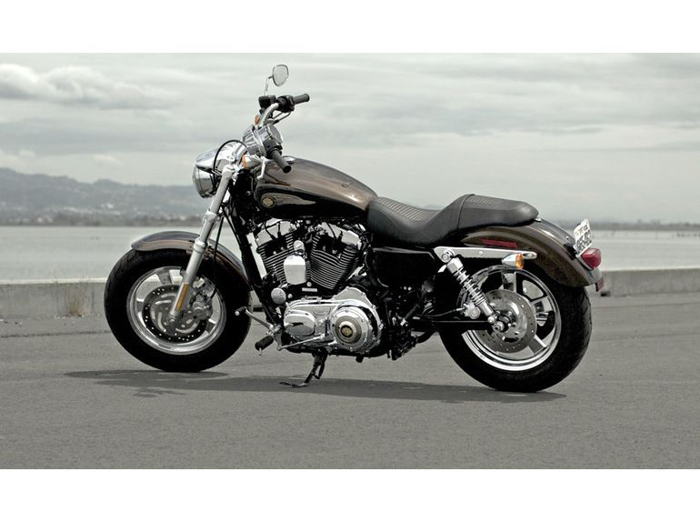 2013 Harley-Davidson Sportster 1200 Custom 110th 