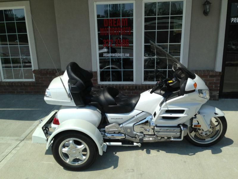 2008 honda goldwing gl 1800p trike! white pearl! must see bike! cheap! best deal