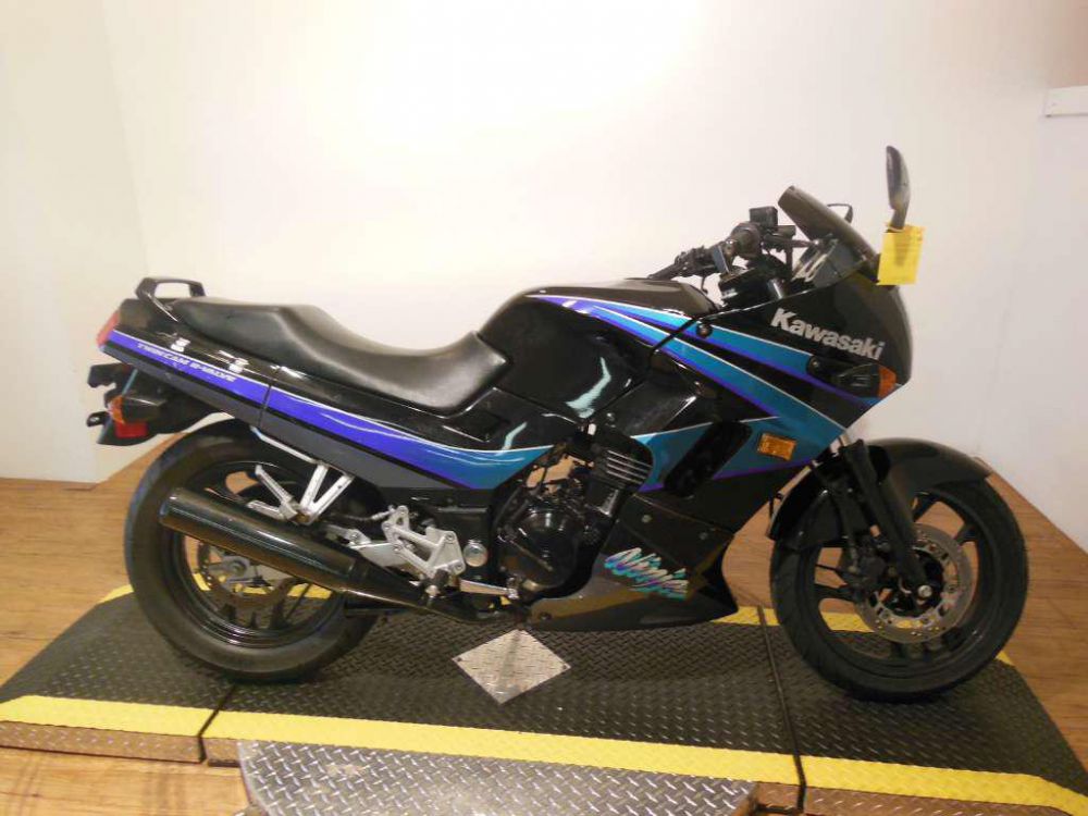 1994 Kawasaki Ninja 250 EX Sportbike 