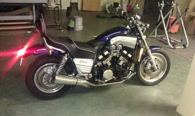 1993 YAMAHA VMAX 1200 excellent condition, needs nothing