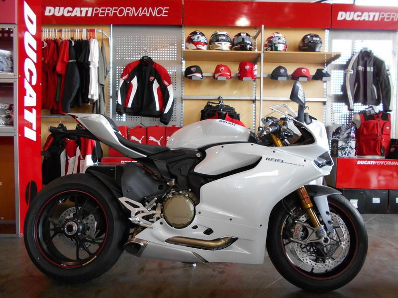 2013 Ducati Superbike 1199 Panigale S ABS Sportbike 