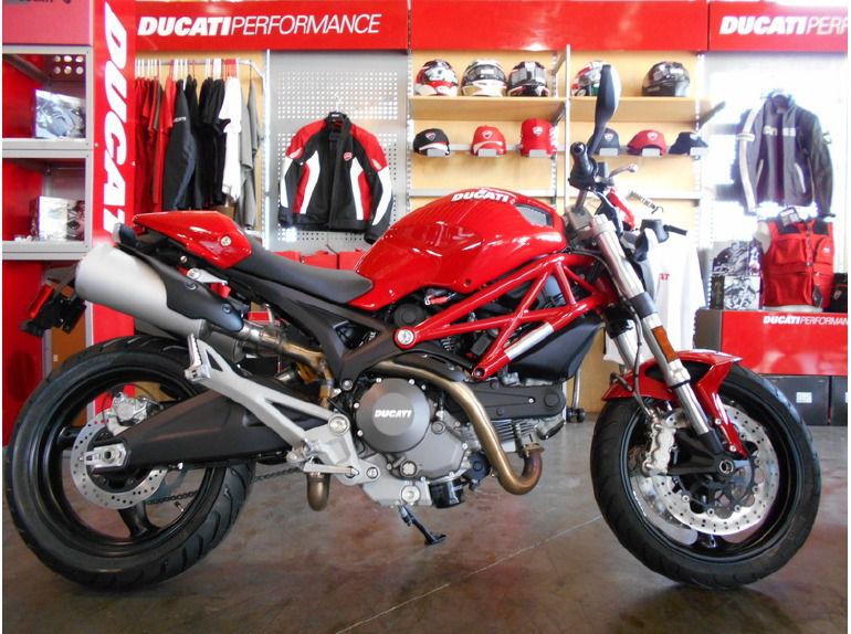 2013 Ducati Monster 696 