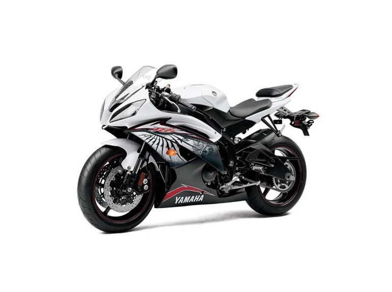 2012 Yamaha YZF-R6 - PEARL WHITE AND CANDY RED 