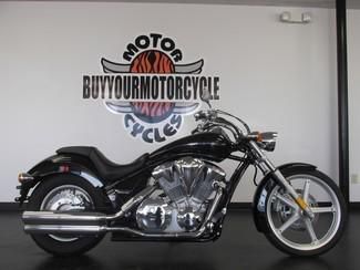 2010 HONDA SABRE VT1300CS 1300 LIKE NEW LOW MILES CLEAN WE FINANCE AND SHIP