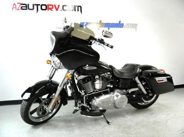 2012 Harley-Davidson FLD Switchback Cruiser 