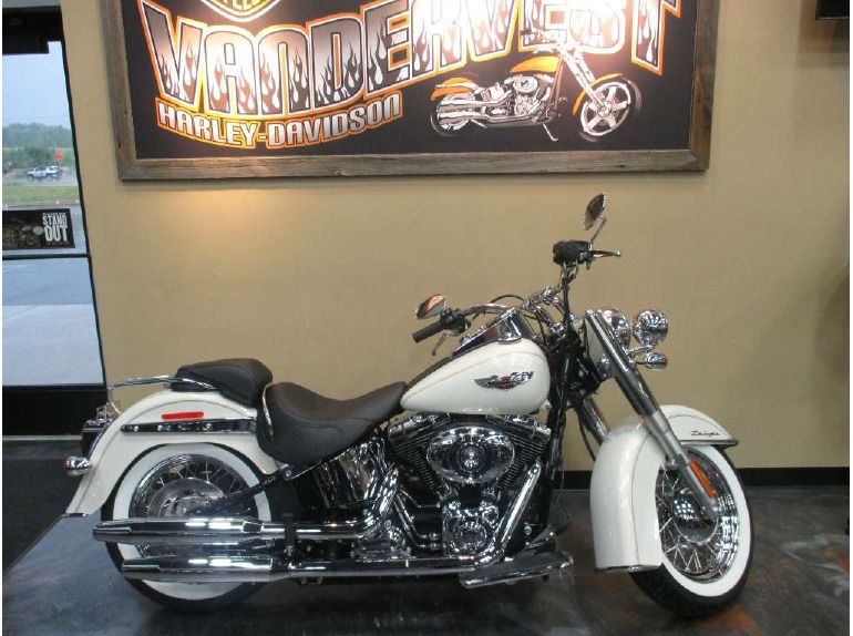 2014 Harley-Davidson FLSTN Softail Deluxe 