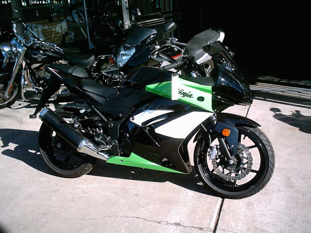 2012 Kawasaki NINJA 250R Sportbike 