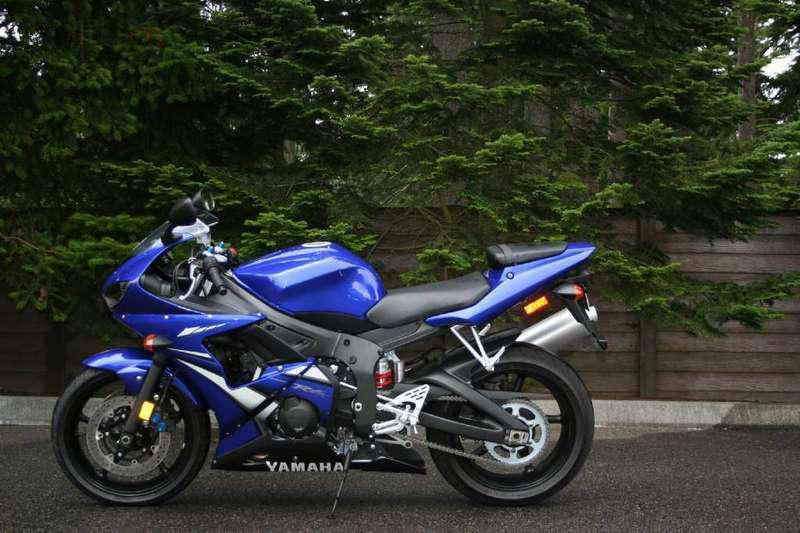 2007 Yamaha YZF R6S Sportbike 