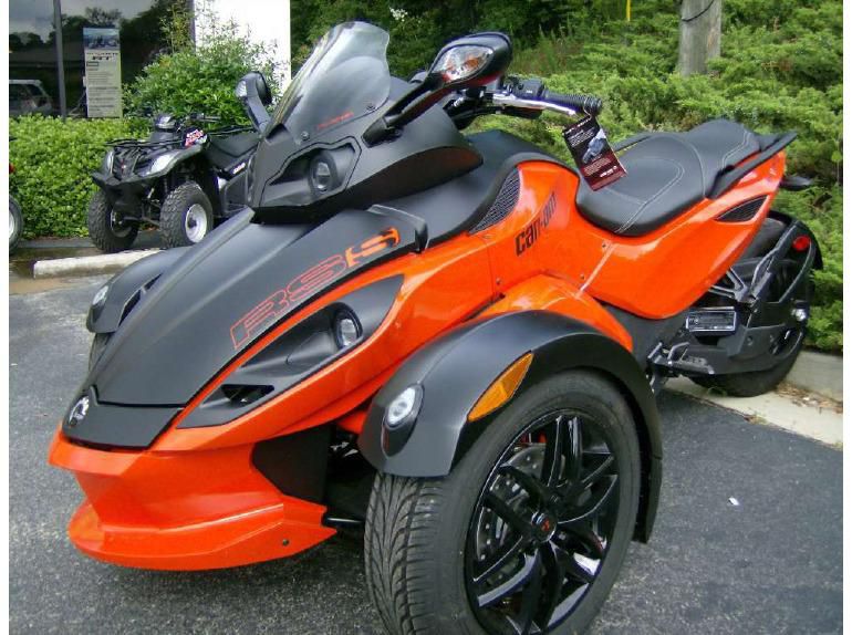 2012 can-am spyder rs-s sm5  sport touring 