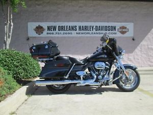 2013 Harley-Davidson CVO Ultra Classic FLHTCUSE