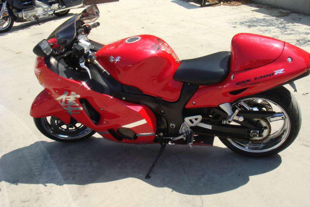 2004 suzuki gsx1300r hayabusa  sportbike 