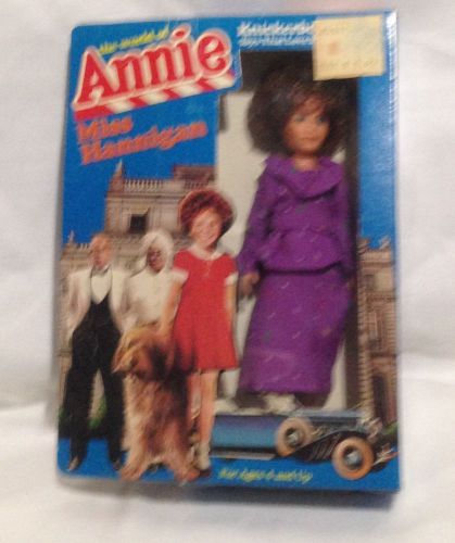 Vintage 1982 world of annie miss hannigan knickerbocker doll in box