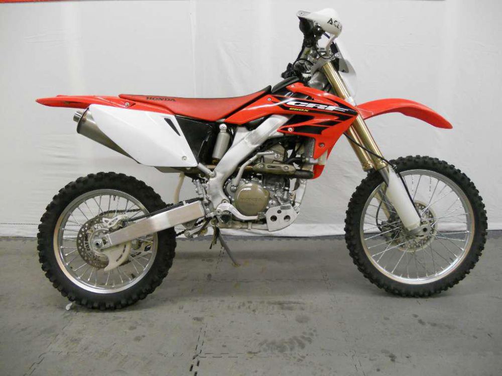 2004 honda crf250x  dirt bike 