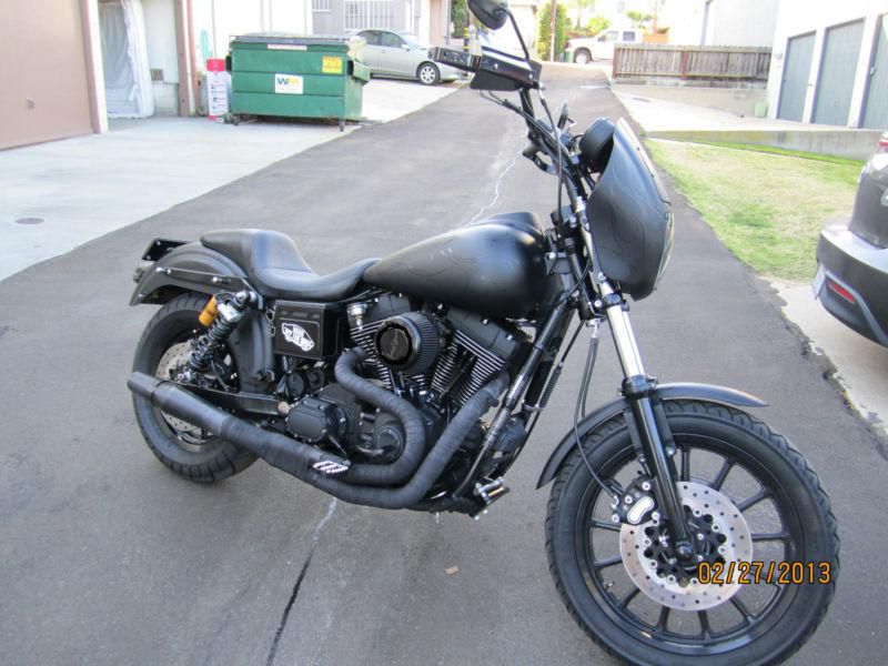2004 FXDXI Completley tricked out nothing left to do except but ride..Seriously