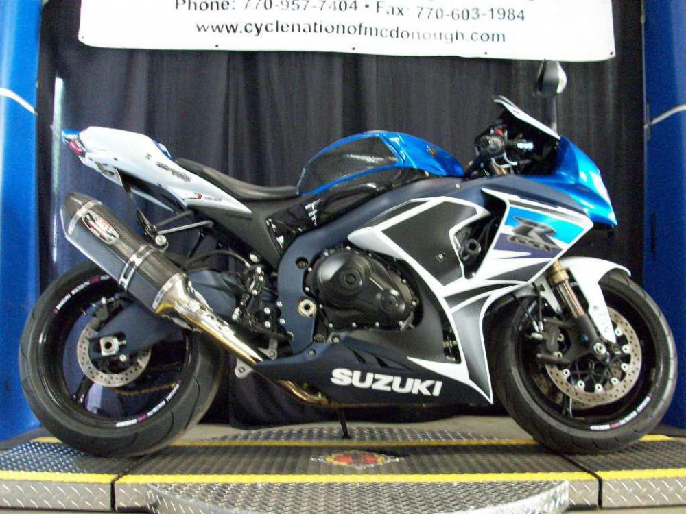 2011 suzuki gsx-r1000  sportbike 