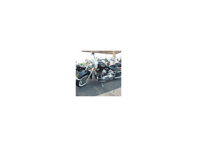 2012 Harley-Davidson Softail Deluxe FLSTNI 