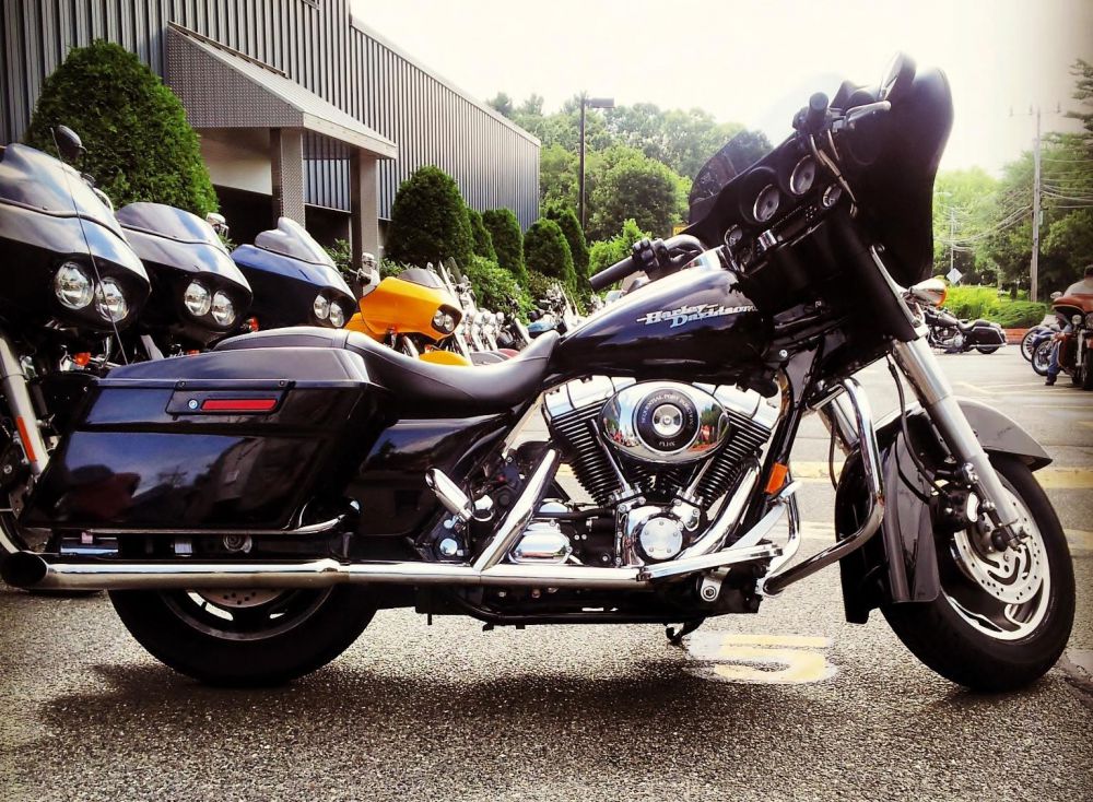 2006 Harley-Davidson Street Glide FLHX Touring 