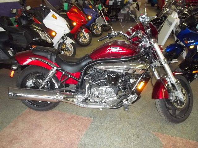 New 2012 HYOSUNG GV650 for sale.