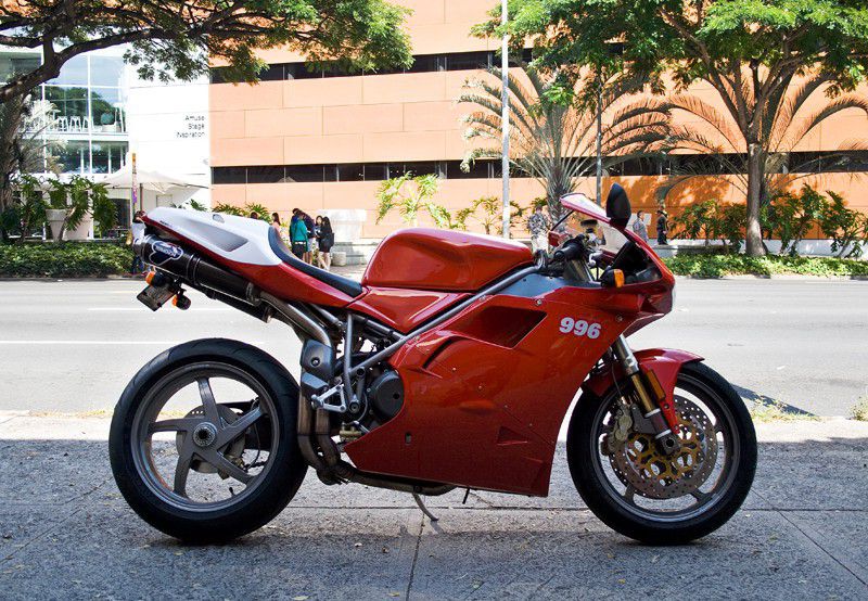 2001 ducati 996 - only 3,133 miles!
