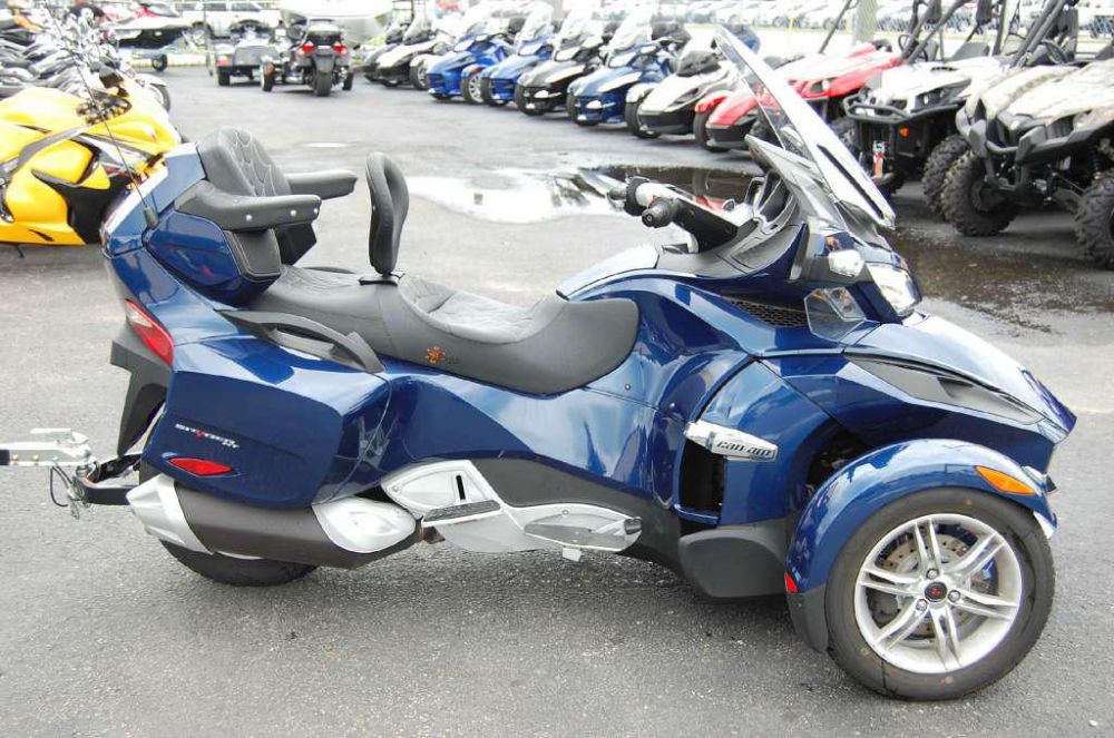 2010 Can-Am Spyder RT Audio & Convenience SM5 Touring 