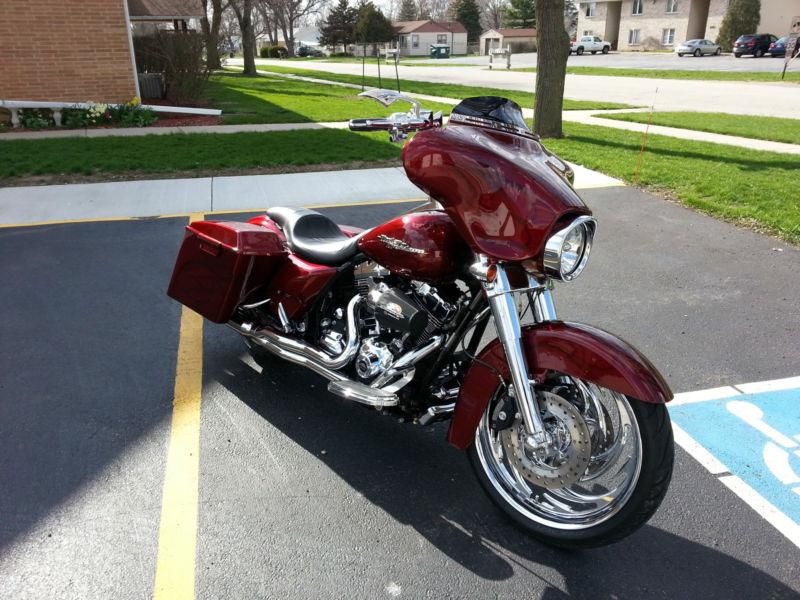2010 STREET GLIDE WITH 120R MOTOR
