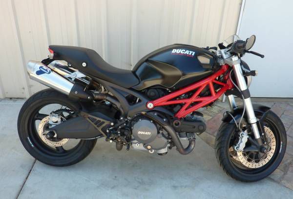 2009 Ducati 696-Loaded-we finance-deliver-warranties available