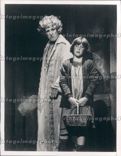 1980S Little Orphan Annie Miss Hannigan Theatre Performance Cute Press Photo