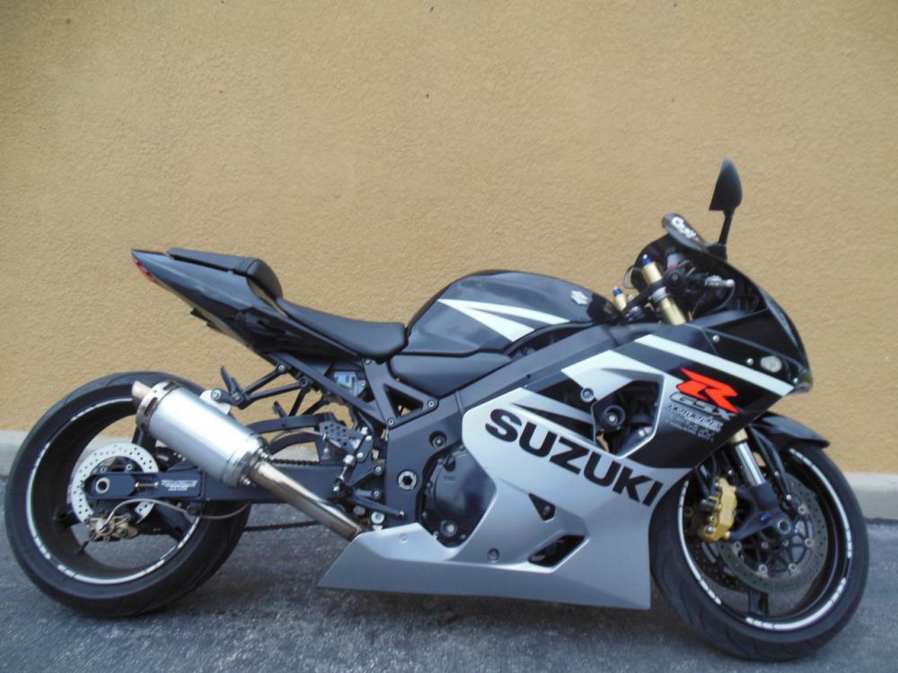 2005 Suzuki GSX-R 600 Sportbike 