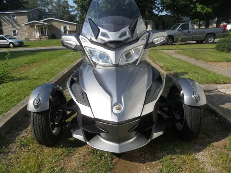 2011 Can-Am Spyder RT, under 9k miles, clean and well taken care of