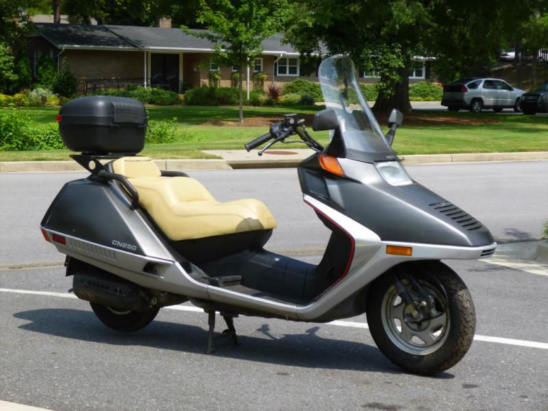 1987 honda helix cn250 scooter