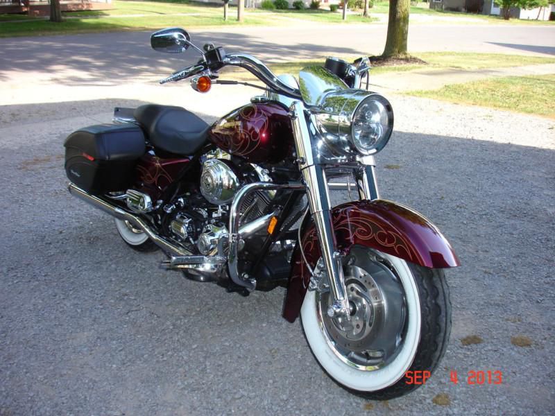 Full Custom 2004 Harley Davidson Road King Custom