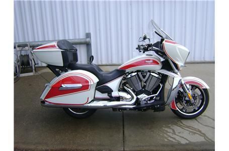 2011 Victory CROSS COUNTRY Cruiser 