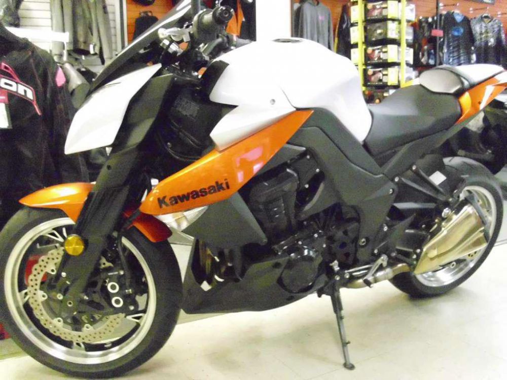 2010 Kawasaki Z1000 Sportbike 