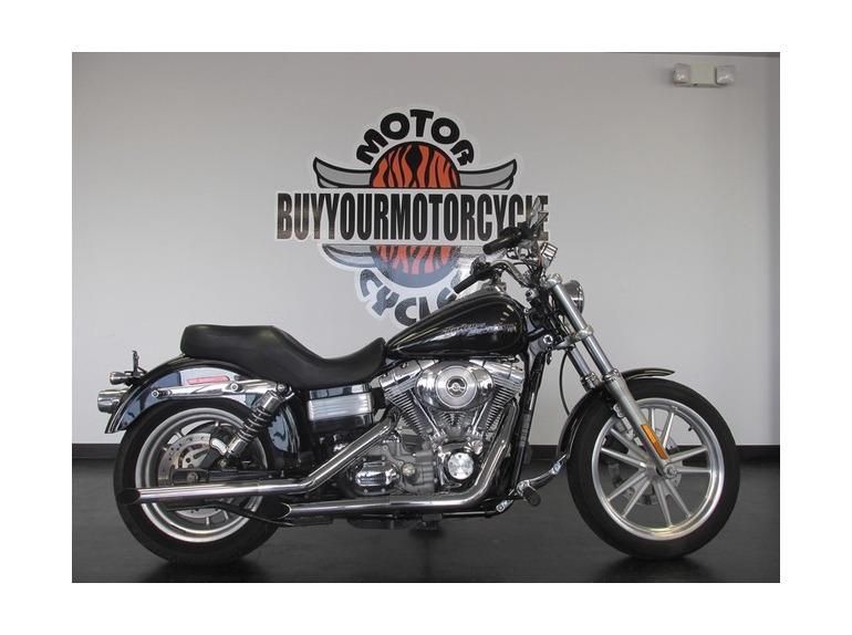 2006 Harley-Davidson DYNA Cruiser 