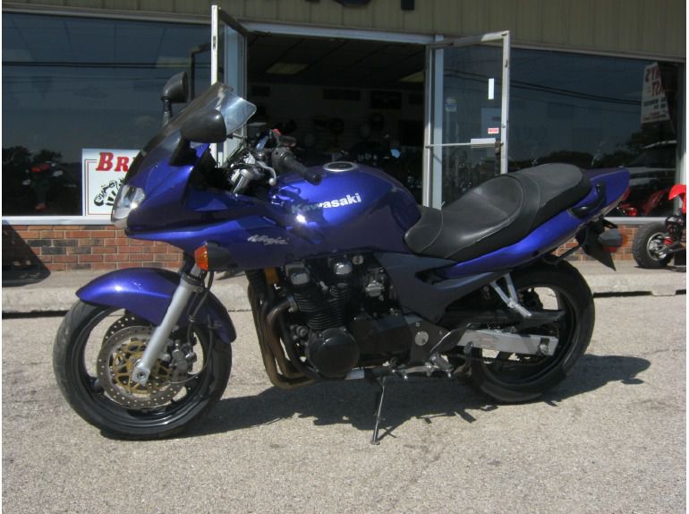 2002 Kawasaki ZR7S 750cc 