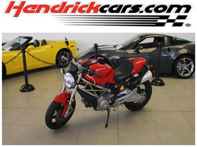 2013 RED Ducati Monster